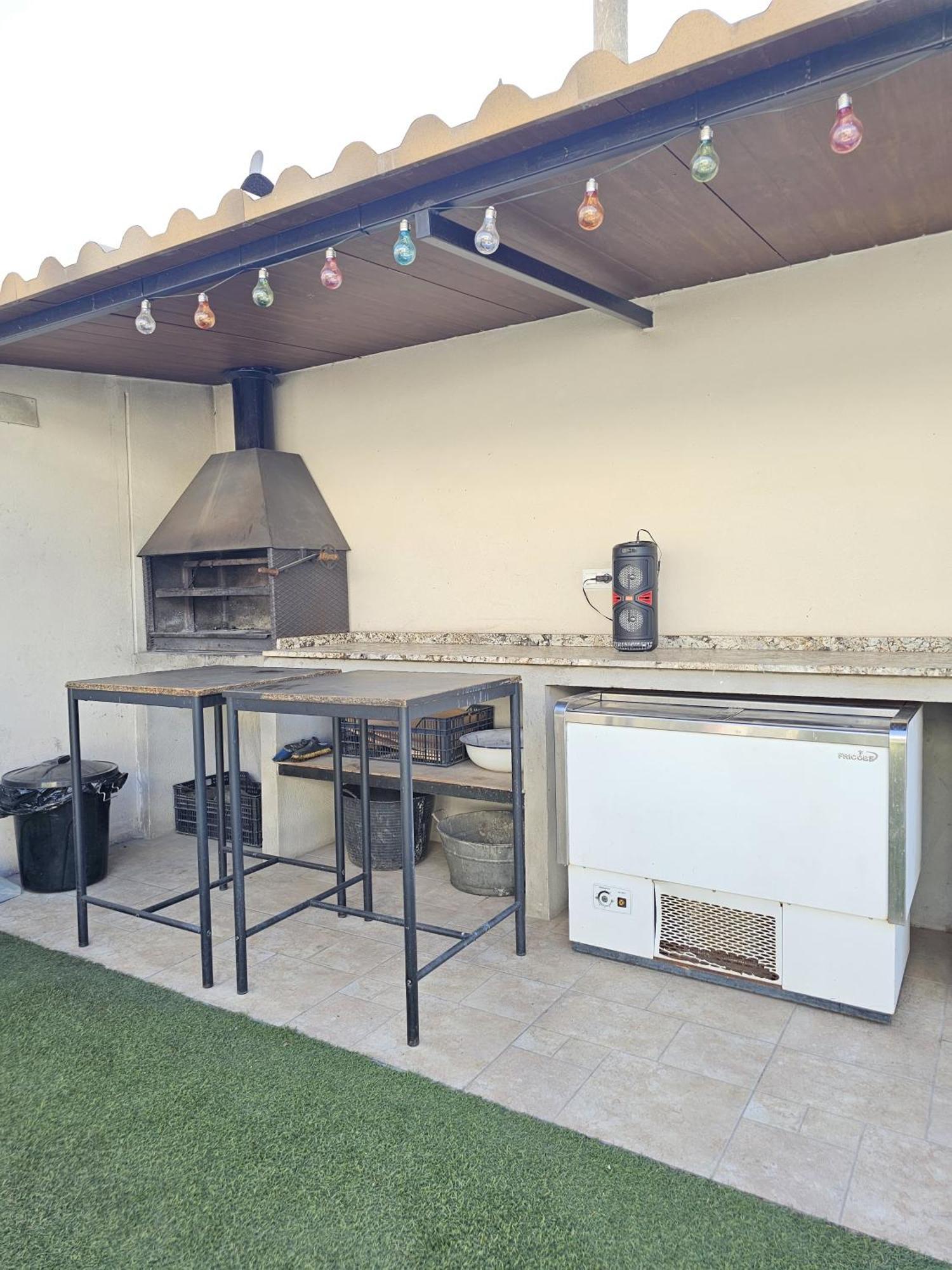 Alojamiento El Pez Casa Con Piscina Climatizada Villafranca de los Caballeros Ngoại thất bức ảnh
