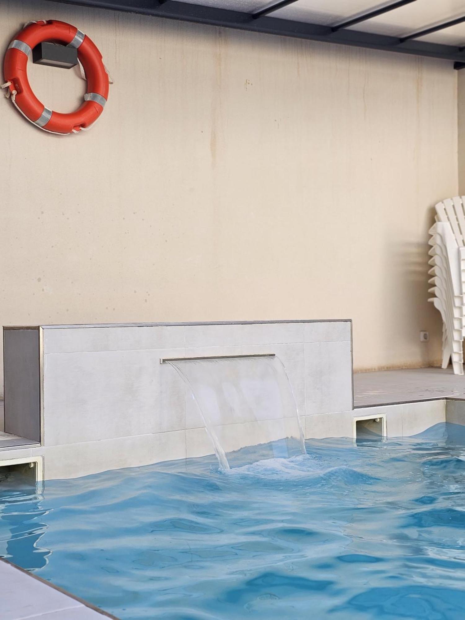 Alojamiento El Pez Casa Con Piscina Climatizada Villafranca de los Caballeros Ngoại thất bức ảnh